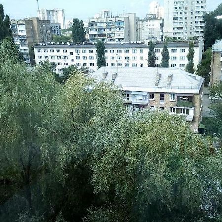 Квартира Рядом Севастопольская Площадь,Добробут,Жуляны Kiev Exterior foto