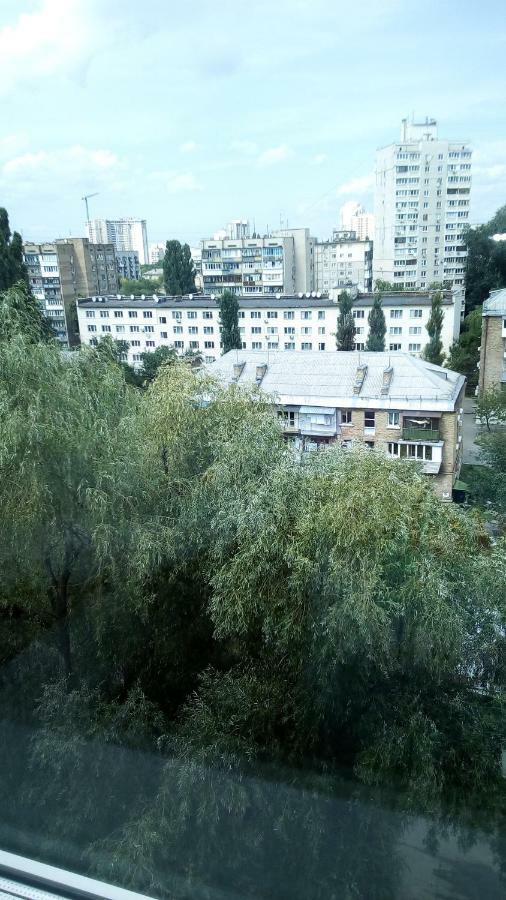 Квартира Рядом Севастопольская Площадь,Добробут,Жуляны Kiev Exterior foto